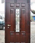 so-steklom-i-kovkoy8 Парадная дверь со стеклом и ковкой HomeDoors