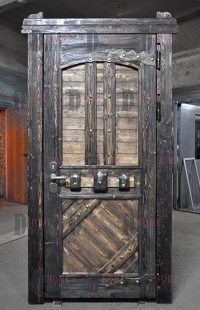 Входная дверь под старину HomeDoors