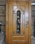 so-steklom-i-kovkoy1 Светлокоричневая дверь со стеклом и ковкой HomeDoors