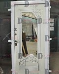 s-zerkalom3-dacha Входная дверь в квартиру с зеркалом HomeDoors